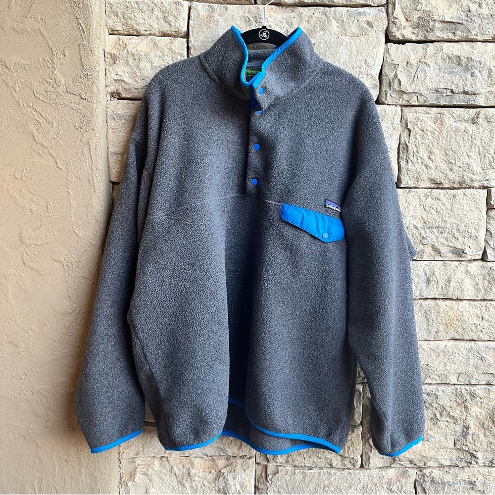 Patagonia Synchilla Gray Fleece with Blue Trim